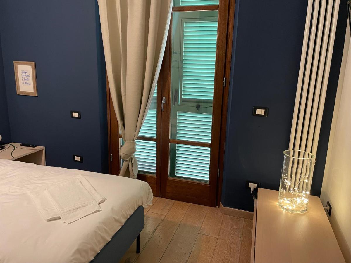 Accogliente Camera Singola Con Balcone A 500 Mt Dal Mare Marina Di Carrara Buitenkant foto